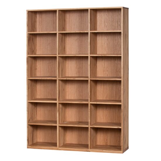 Das Massivholz-Bücherregal aus Eiche ist die ideale Wahl für alle Bücherliebhaber, die sich einen komfortablen und stilvollen Raum zum Lesen und Entspannen schaffen möchten.