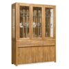 Die Vitrine Lausanne ist so gestaltet, dass sie all Ihre Bedürfnisse erfüllt und gleichzeitig einen Hauch von Luxus und Eleganz in Ihr Zuhause bringt.
