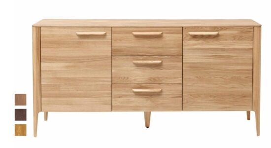 Die Atlanta Kommode aus Eiche im skandinavischen Stil mit schlanken Linien bringt eine Atmosphäre von Schlichtheit, Eleganz und Komfort in Ihr Zuhause.