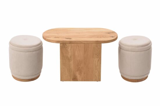 Der Couchtisch aus massiver Eiche mit Hockern wird jeden ansprechen, der Wert auf Qualität, Design und Funktionalität legt. Der Couchtisch aus Massivholz ist die ideale Wahl für alle, die ihrem Zuhause das Beste geben wollen.