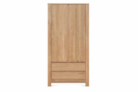 Der Aura Schrank aus massiver Eiche ist aus hochwertigem Material gefertigt, das eine lange Lebensdauer und ein ästhetisches Aussehen garantiert.