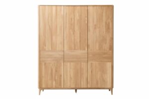 Der massive Eichen-Schrank Stockholm 2 für das Schlafzimmer bringt zeitlose Eleganz und eine natürliche Optik in Ihr Interieur, die sich mühelos mit verschiedenen Stilen kombinieren lässt. Investieren Sie in Qualität, die sich auszahlt!