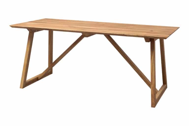 Der Tisch, an dem Sie Platz nehmen, ist mehr als nur ein Möbelstück. Er ist das Herz des Zuhauses. Esstisch Eiche Nordic – ein Meisterwerk aus Natur, Design und Handwerk.