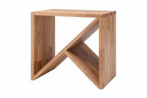 Der Nachttisch Hans Eiche aus hochwertigem Massivholz verbindet modernes geometrisches Design mit Zweckmäßigkeit. Ein originelles Element, das natürliche Eleganz ins Schlafzimmer bringt und Generationen überdauern wird.