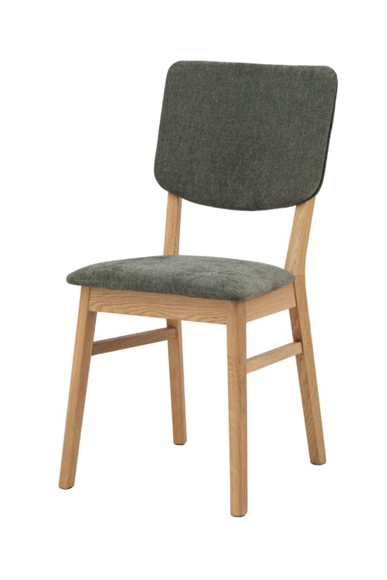 Der Stuhl Tallin vereint die natürliche Schönheit massiver Eiche mit einer eleganten grünen Polsterung, die Ihrem Interieur eine frische und moderne Note verleiht. Die ergonomisch geformte Rückenlehne und die weiche Polsterung sorgen für maximalen Komfort bei jedem Sitzen. Zeitloses Design und hochwertige Verarbeitung machen ihn zur idealen Wahl für das tägliche Essen sowie für festliche Momente.